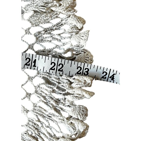 Hand Crocheted Doily Centerpiece 23" Diameter Ruffled Edge White Cotton Wedding - Picture 6 of 10